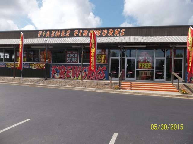 Flashes Fireworks Rock Hill, SC | 713 Marine Dr, Rock Hill, SC 29730, USA | Phone: (803) 325-2422