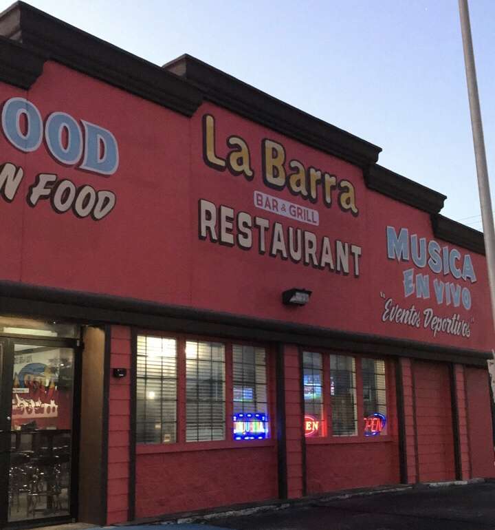 La Barra Bar & Grill | 416 Richey St, Pasadena, TX 77506, USA | Phone: (281) 501-2250