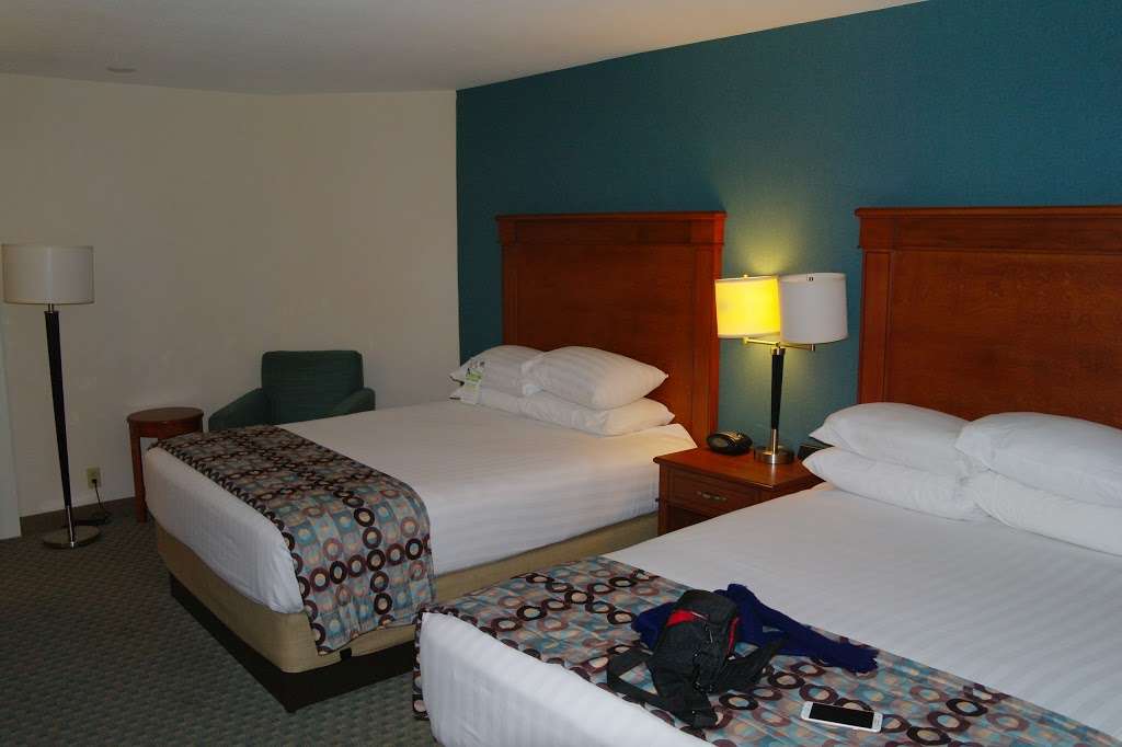 Drury Inn & Suites Houston Hobby Airport | 7902 Mosley Rd, Houston, TX 77061 | Phone: (713) 941-4300