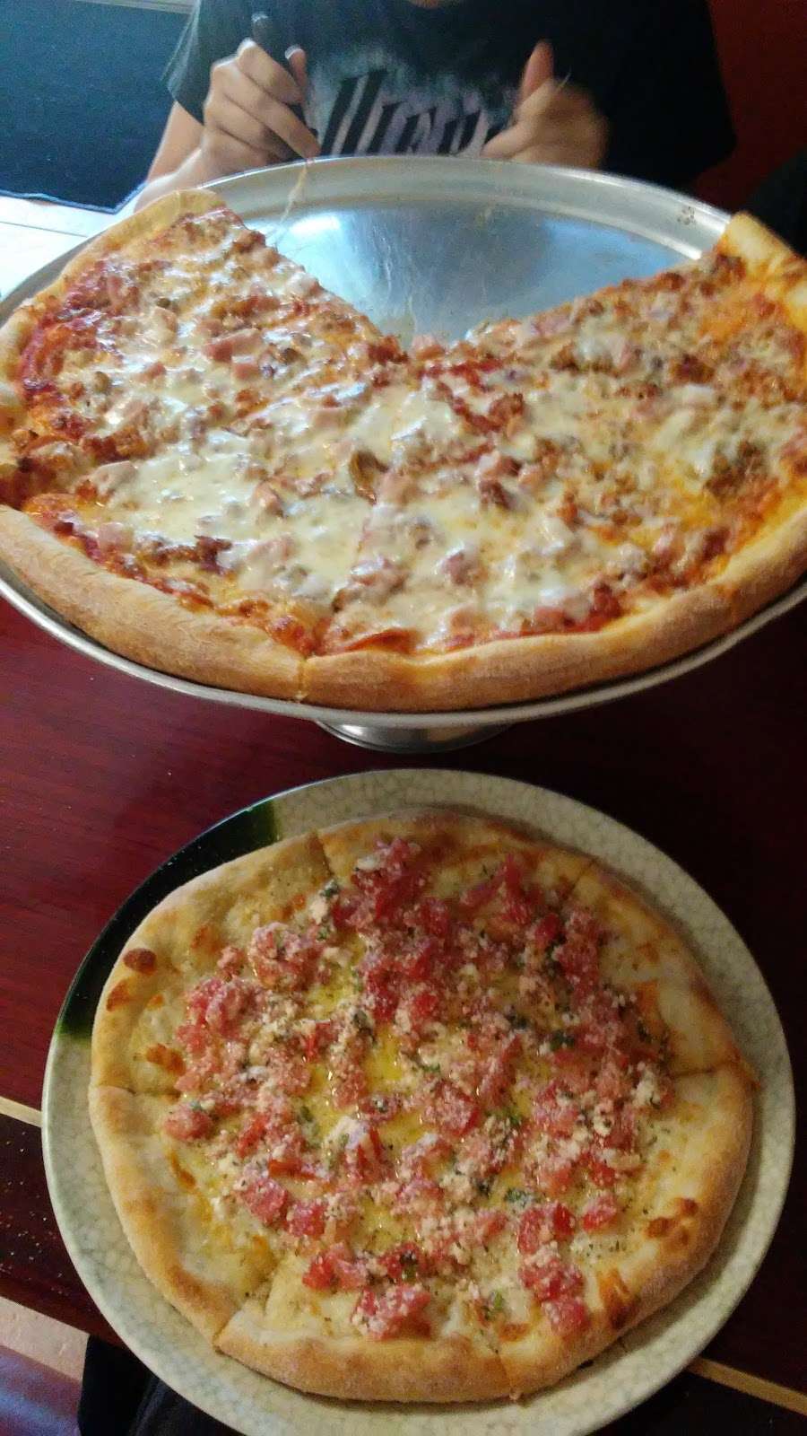 Pizza Paradiso | 707 N Goldenrod Rd, Orlando, FL 32807, USA | Phone: (407) 736-8001