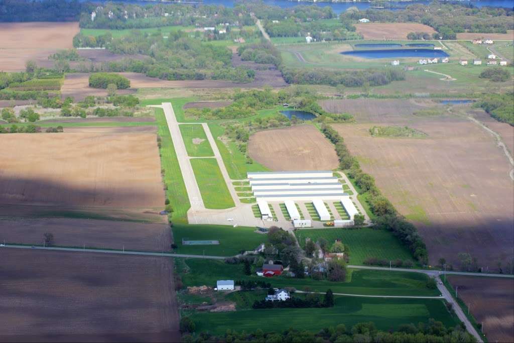 Galt Airport | 5112 Greenwood Rd, Wonder Lake, IL 60097, USA | Phone: (815) 648-2433