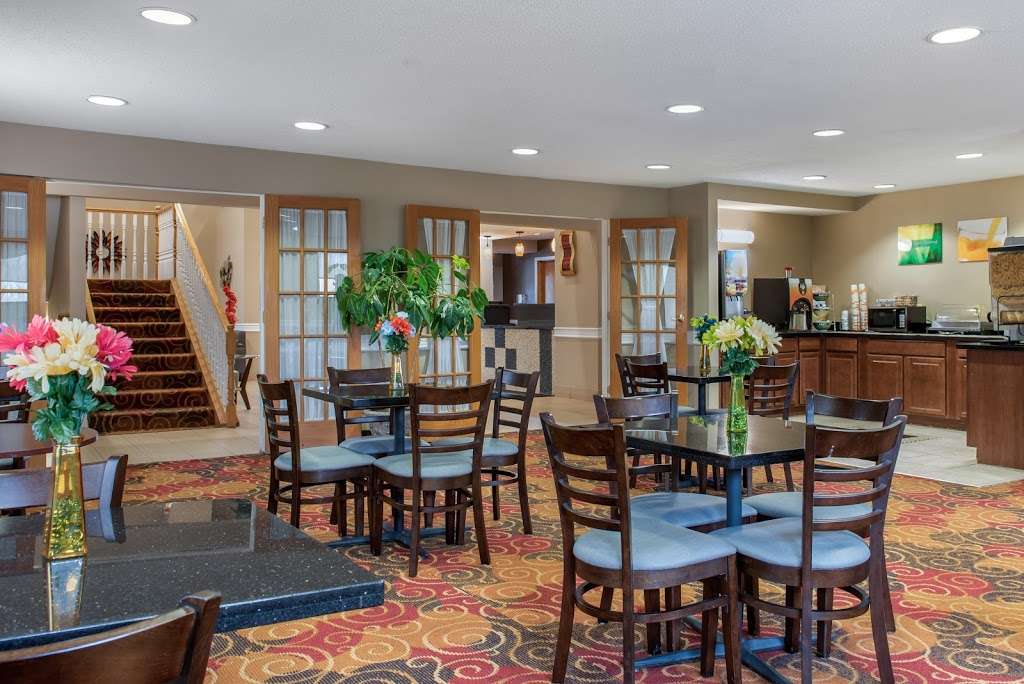 Quality Inn | 1100 W Rappel Ave Drive, Bloomington, IN 47404, USA | Phone: (812) 558-2289