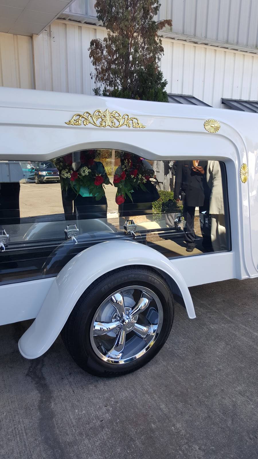 Hall Davis & Sons Funeral Services | 9348 Scenic Hwy, Baton Rouge, LA 70807, USA | Phone: (225) 778-1612