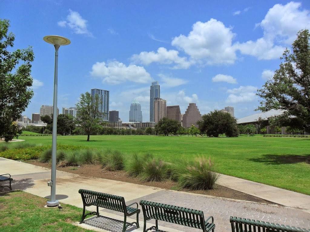 Inn Town Vacation Rentals | 800 S 1st St, Austin, TX 78704, USA | Phone: (512) 965-7790