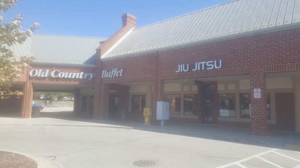 Fluid Brazilian Jiu Jitsu | 4908 S 74th St, Greenfield, WI 53220, USA | Phone: (414) 801-5524