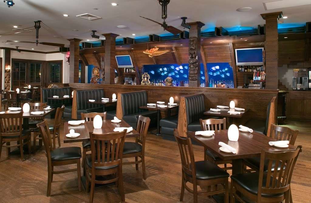 Shipwreck Tavern | 10 Bayville Ave, Bayville, NY 11709, USA | Phone: (516) 628-2628