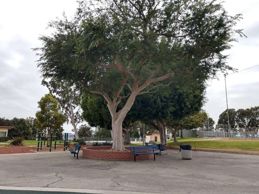 Darby Park | 3400 W Arbor Vitae St, Inglewood, CA 90305, USA | Phone: (310) 412-5391