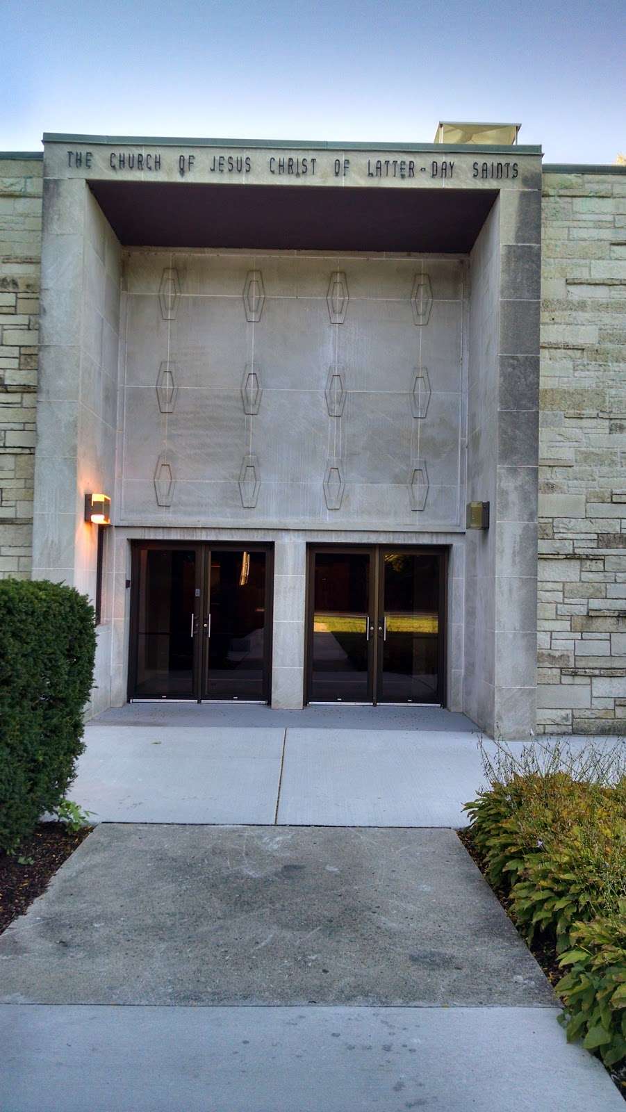 The Church of Jesus Christ of Latter-day Saints | 2727 Lake Ave, Wilmette, IL 60091 | Phone: (847) 251-2998