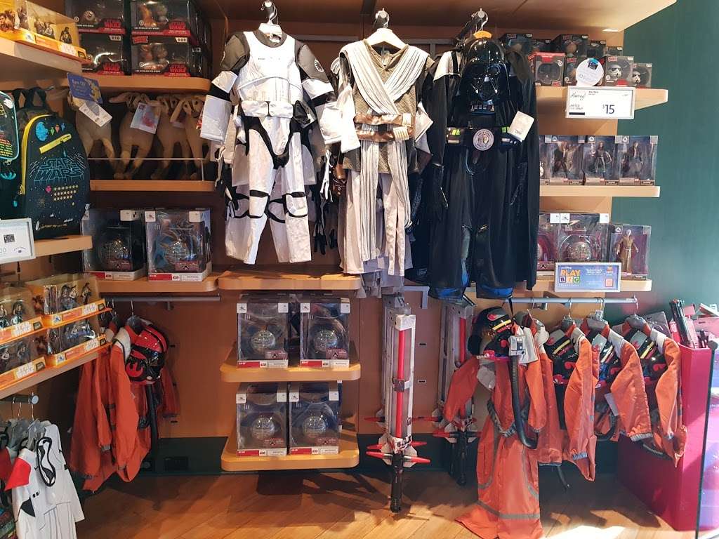 Disney Store | 395 Santa Monica Place, Santa Monica, CA 90401, USA | Phone: (310) 395-4365