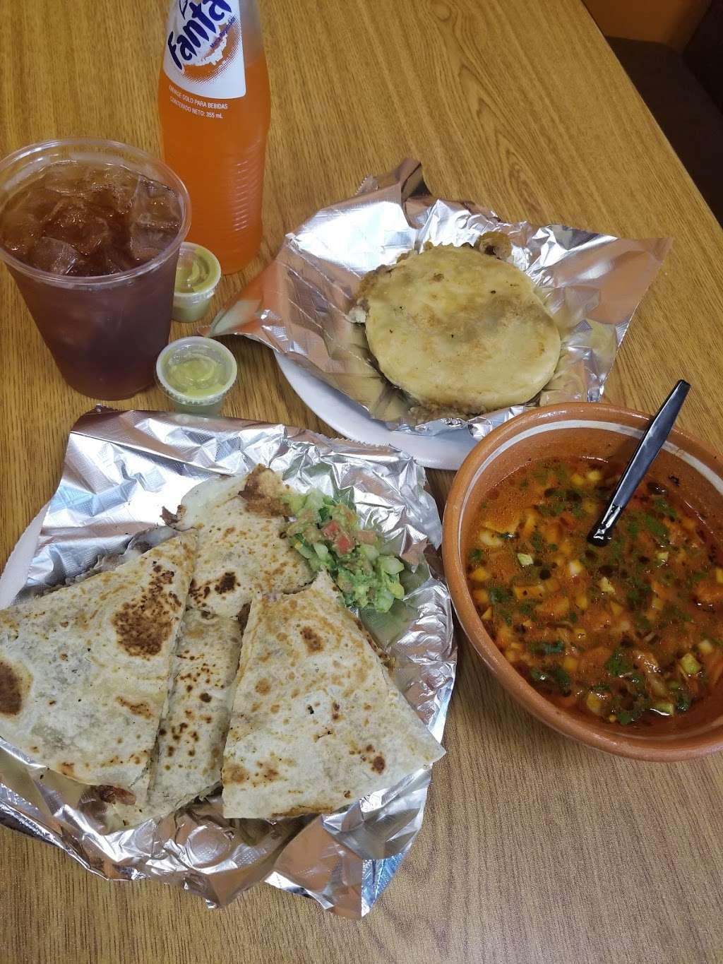 Taqueria La Salsita | 11755 W Little York Rd #106, Houston, TX 77041, USA | Phone: (832) 230-4736