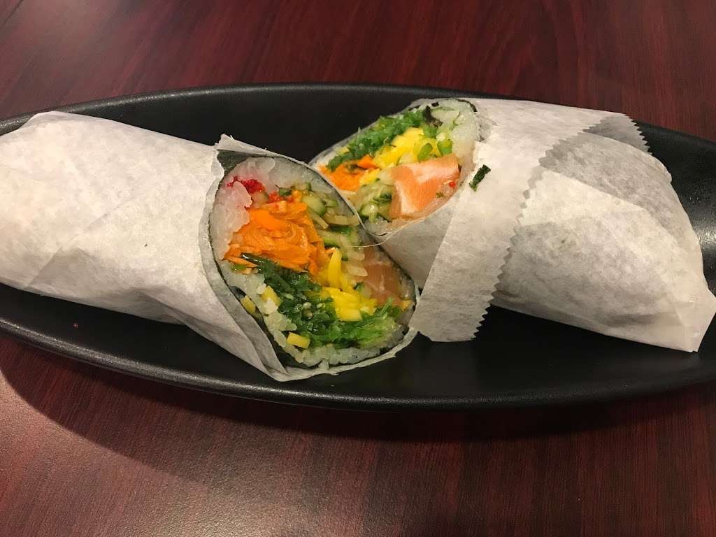 Soya Ramen & Sushi Burrito | 3371 US Highway 1, Mercer Mall #23, Lawrence Township, NJ 08648, USA | Phone: (609) 452-1525