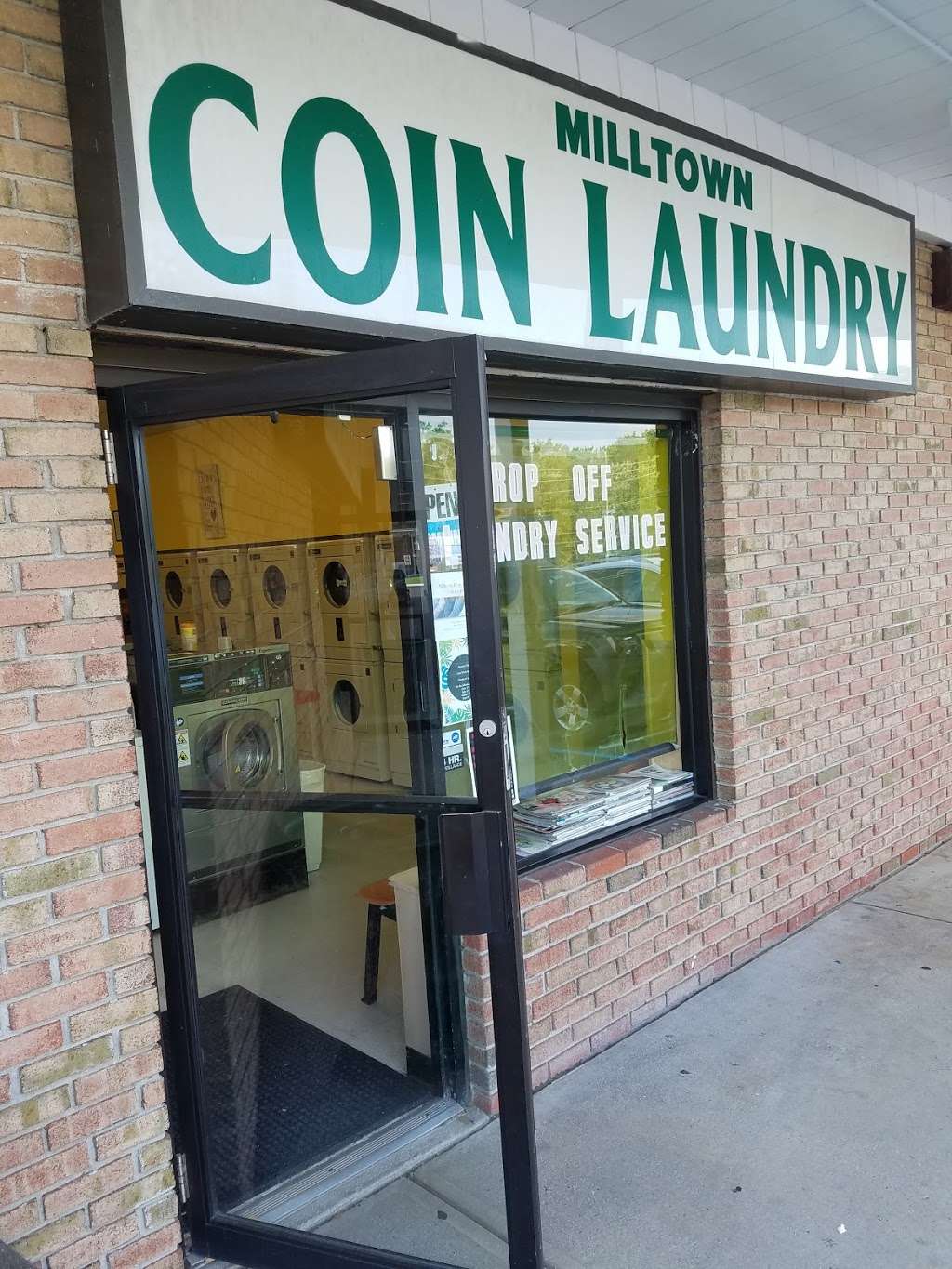 Milltown Coin Laundry | 100 Ryders Ln, Milltown, NJ 08850 | Phone: (732) 247-4917
