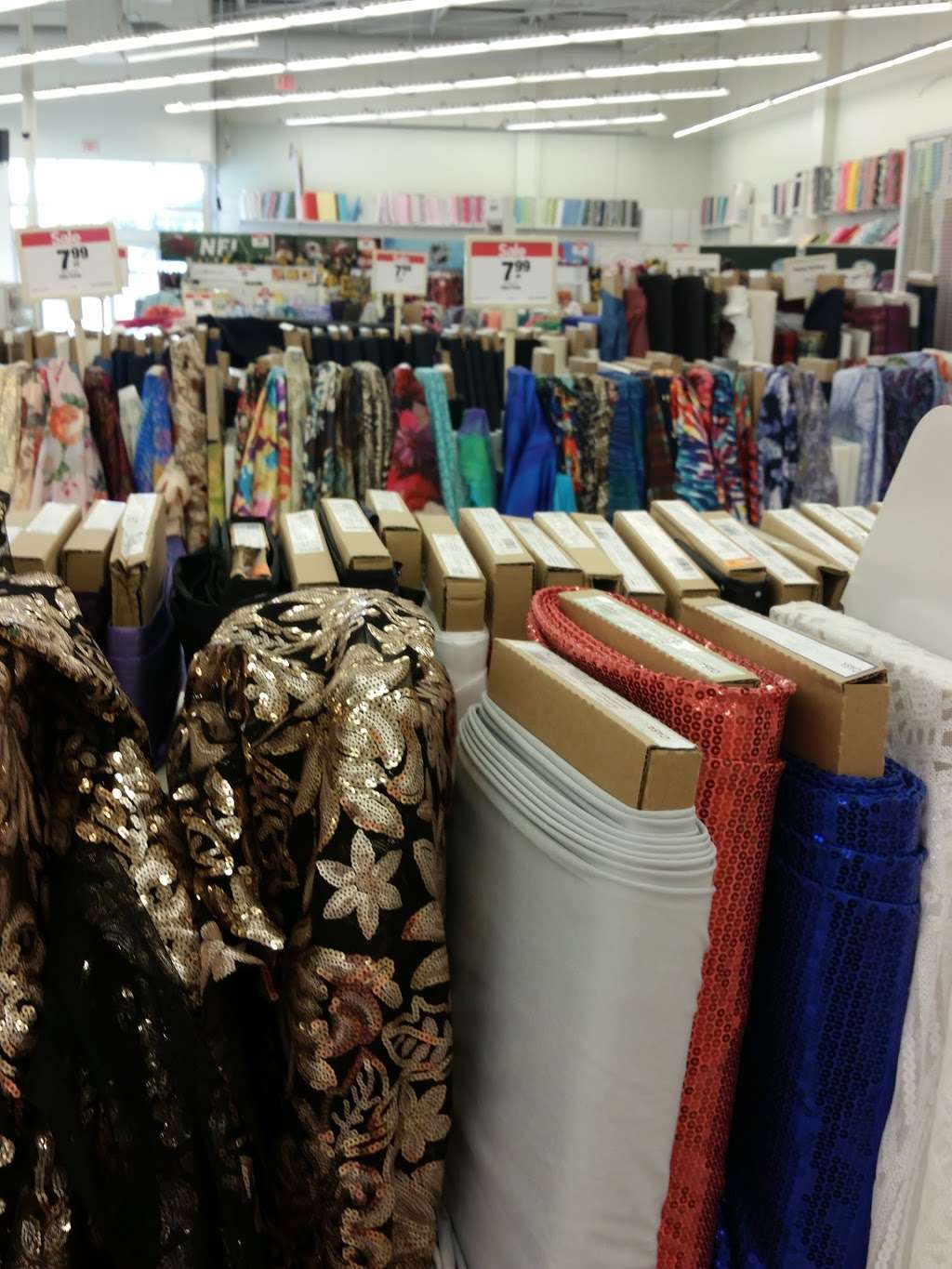 JOANN Fabrics and Crafts | 413 N Milwaukee Ave Unit 500, Vernon Hills, IL 60061, USA | Phone: (847) 918-8345