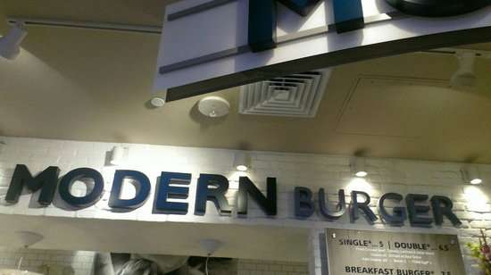 Modern Burger | 3800 E Sky Harbor Blvd, Phoenix, AZ 85034, USA | Phone: (602) 273-3300