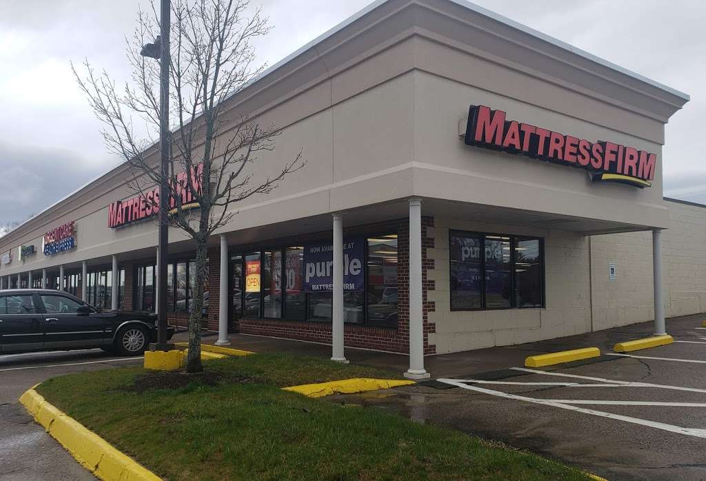 Mattress Firm Pembroke | 117 Old Church St, Pembroke, MA 02359, USA | Phone: (781) 826-2318