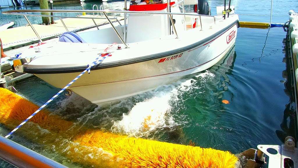 Boatwash Express | 255 E 22nd Ct, Riviera Beach, FL 33404, USA | Phone: (561) 838-3143