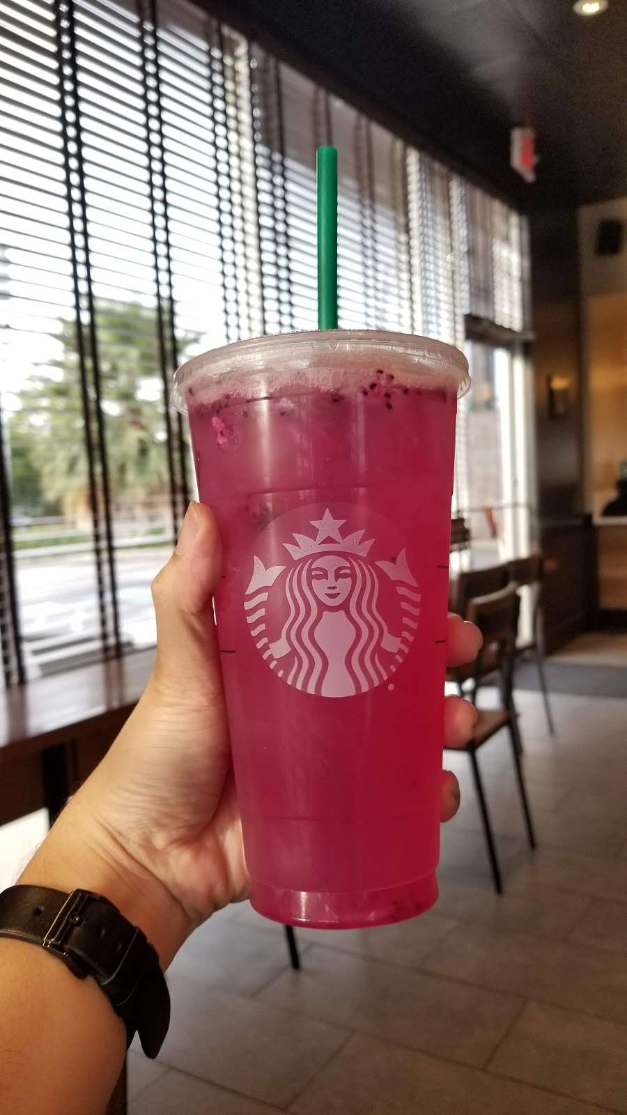 Starbucks | 11611 Katy Fwy, Houston, TX 77079, USA | Phone: (281) 584-9063