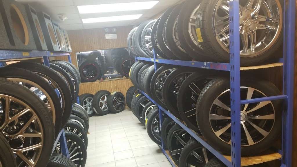 Big Timers Tire Shop | 1103 N 31st Ave, Melrose Park, IL 60160, USA | Phone: (708) 344-4911