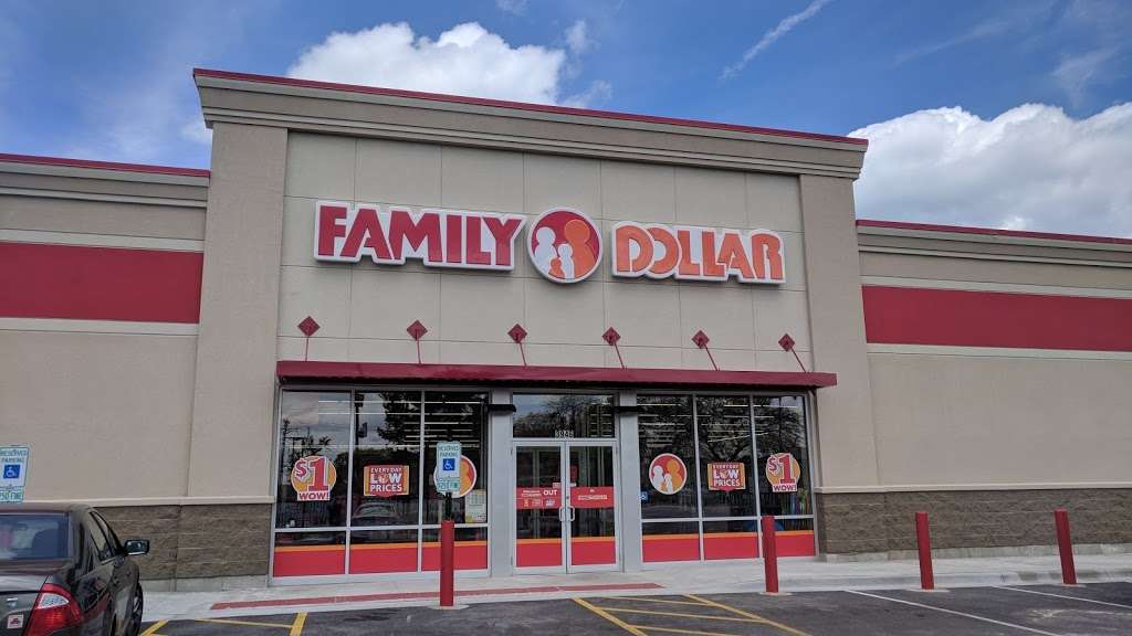 Family Dollar | 3930 E 106th St, Chicago, IL 60617, USA | Phone: (872) 870-0021