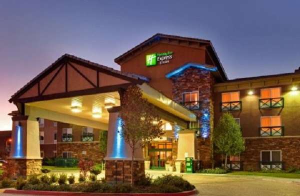 Holiday Inn Express Hotel & Suites Tehachapi Hwy 58/Mill St. | 901 Capital Hills Pkwy, Tehachapi, CA 93561, USA | Phone: (661) 822-9837