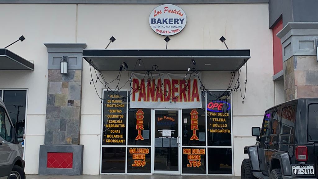Los Pasteles Bakery North | 2402 Jacaman Rd # A3, Laredo, TX 78041, USA | Phone: (956) 516-7960