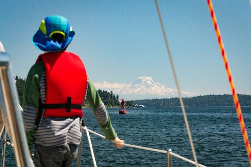 Dreamboat Adventure Sailing | 233 Parfitt Way SW, Bainbridge Island, WA 98110, USA | Phone: (541) 953-3936