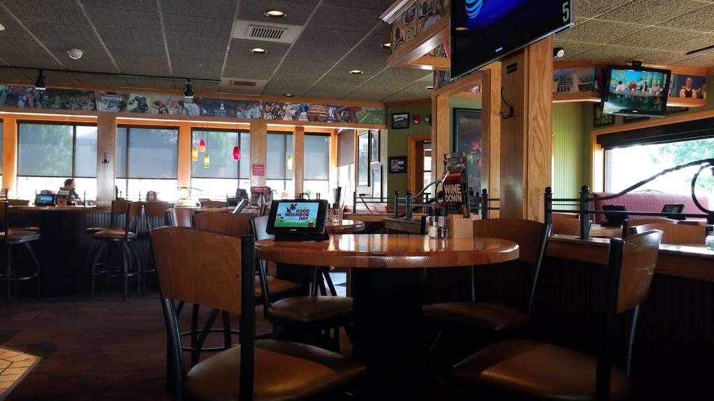 Applebees Grill + Bar | 57 Federal Rd, Danbury, CT 06810 | Phone: (203) 790-7090