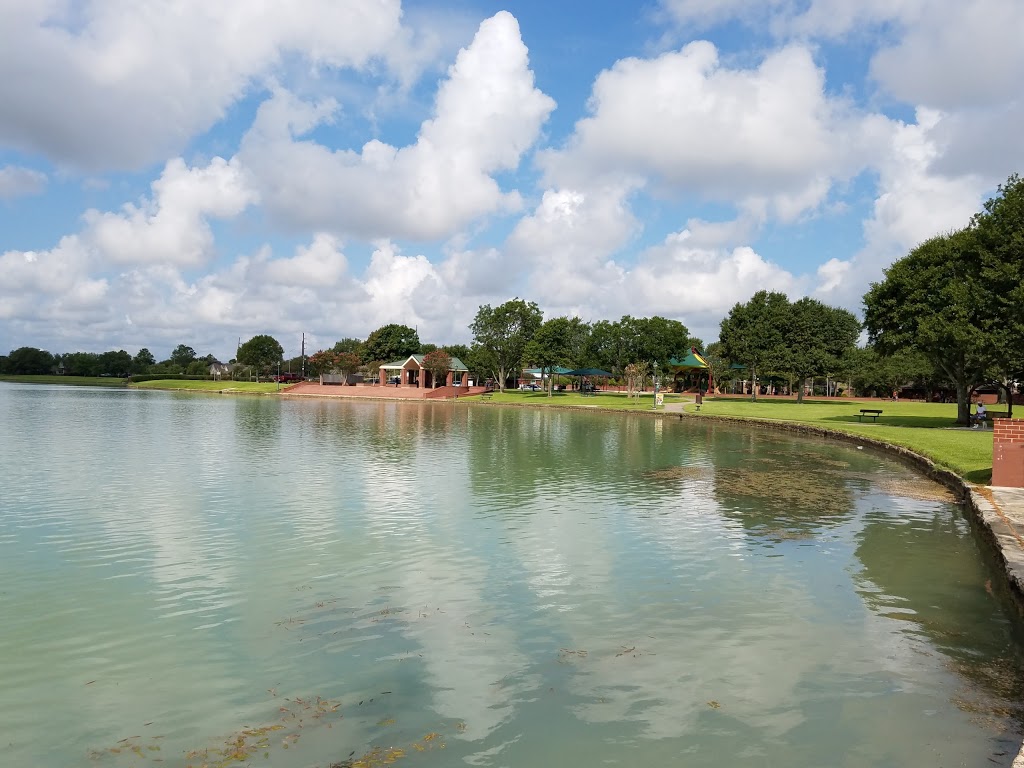 Southwyck Lake Park | Shelby Dr, Pearland, TX 77584, USA