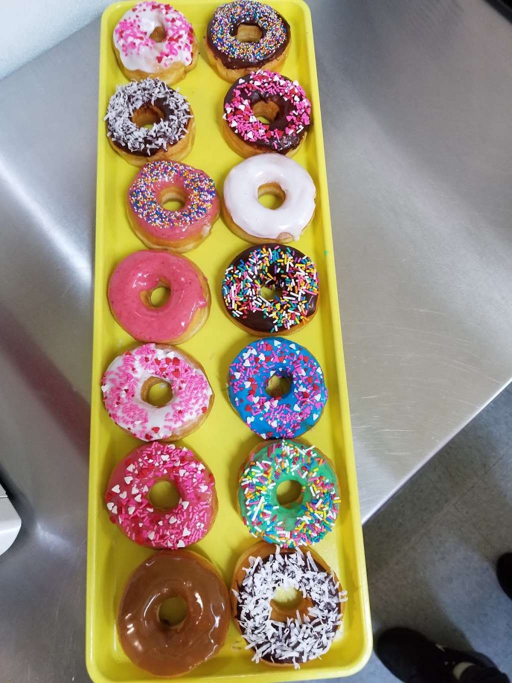 J J Donut Shop | 1618 State Hwy 161, Grand Prairie, TX 75050, USA | Phone: (972) 606-0673