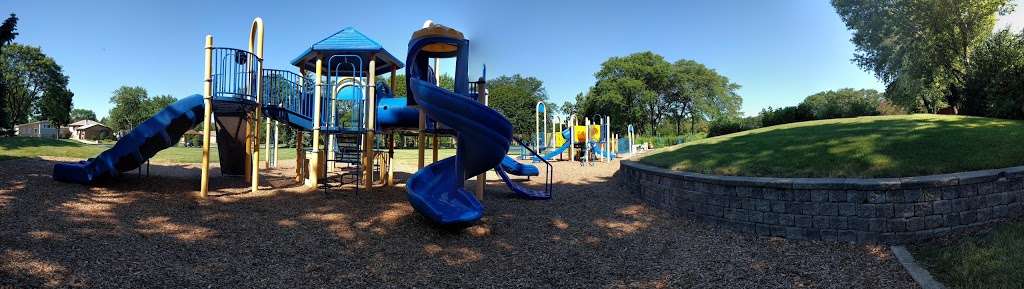 Sunrise Park | Bensenville, IL 60106