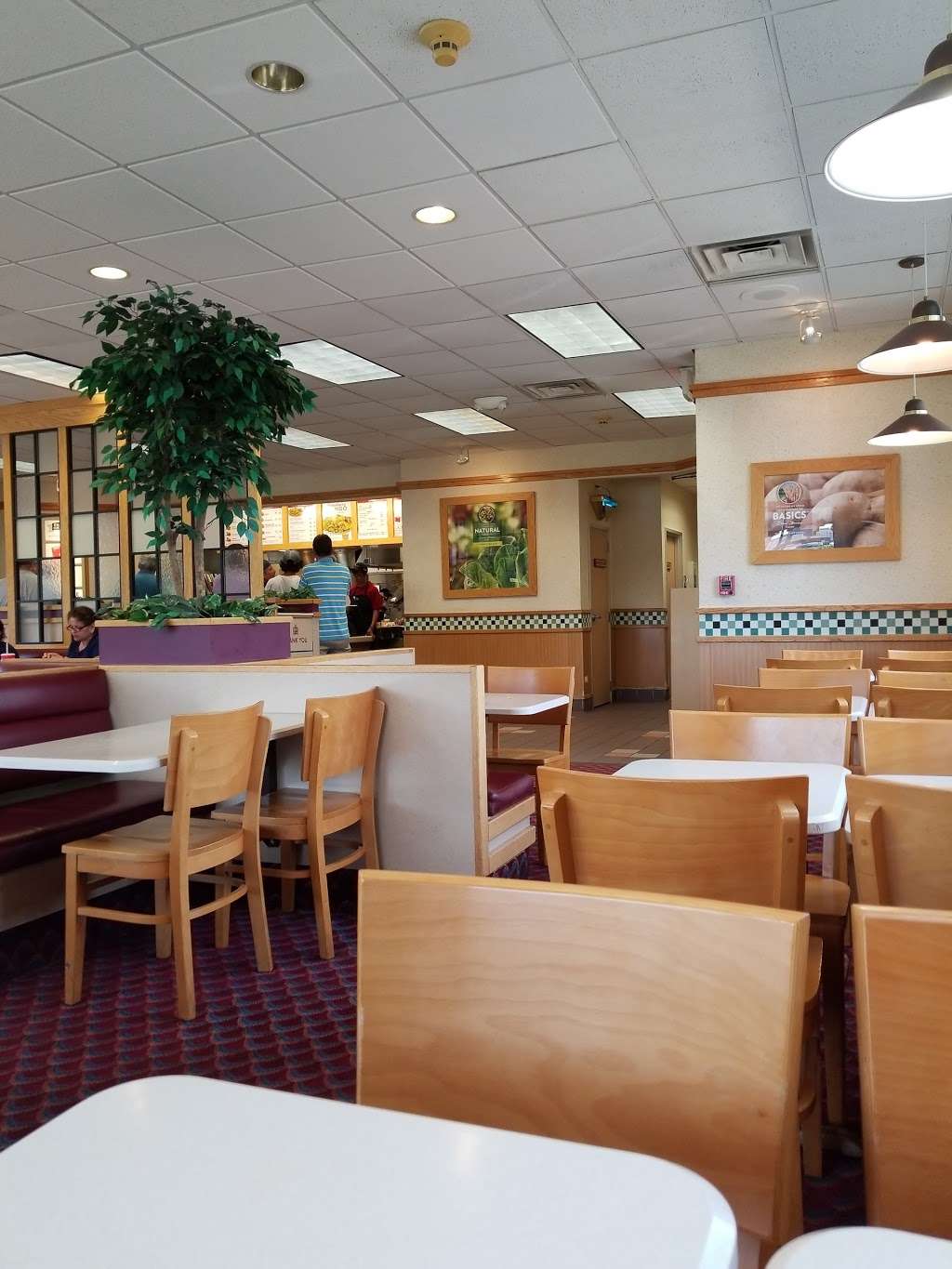 Wendys | 4150 Grove Ave, Gurnee, IL 60031, USA | Phone: (847) 336-3519