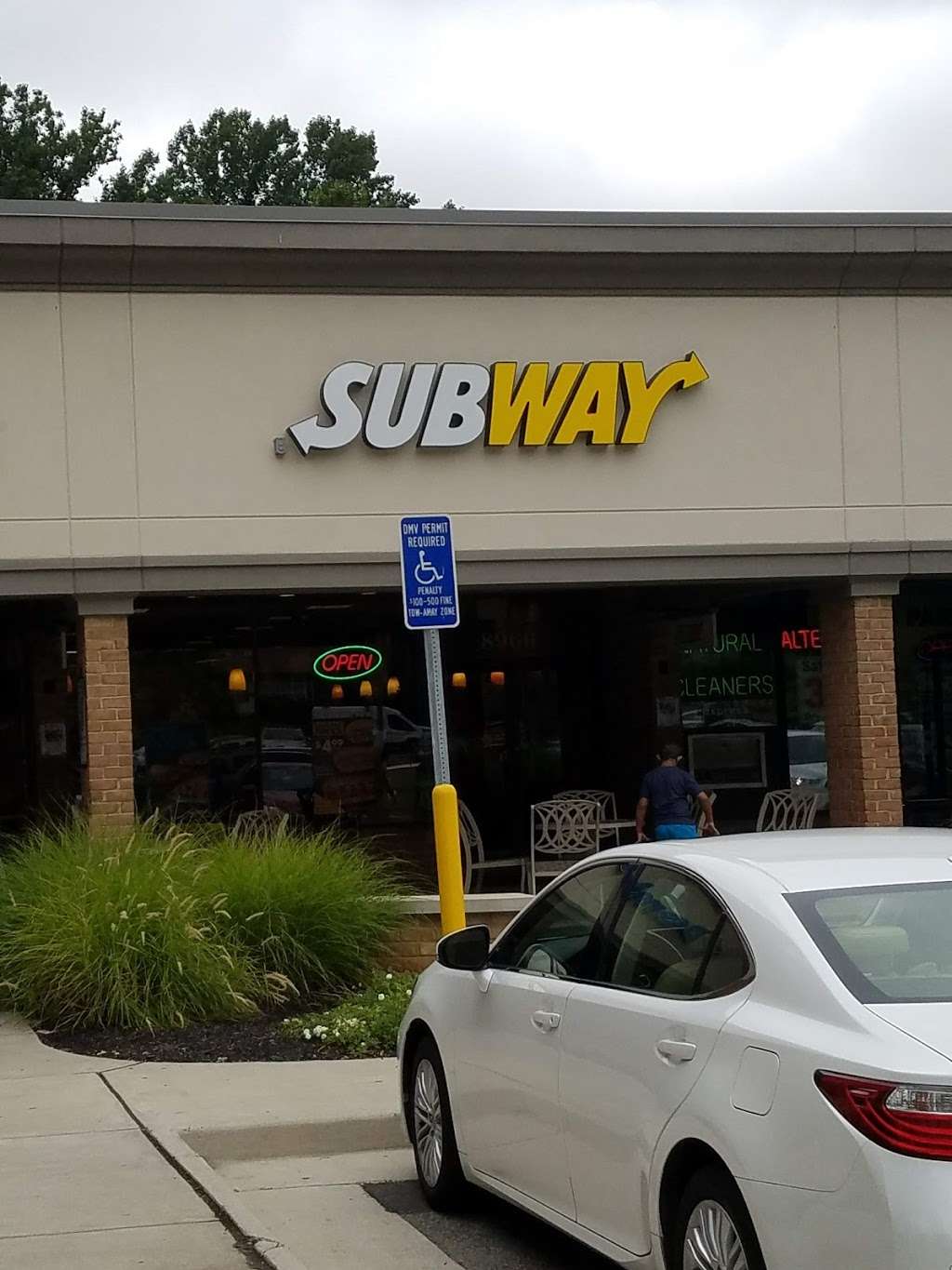 Subway Restaurants | 8960 Burke Lake Rd Unit 5 Kings Park, Shopping Center, Springfield, VA 22151, USA | Phone: (703) 978-6098