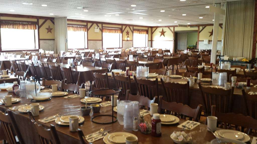 Hershey Farm Restaurant & Inn | 240 Hartman Bridge Rd, Ronks, PA 17572, USA | Phone: (800) 827-8635