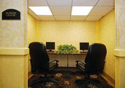 Quality Inn & Suites | 3671 Street Rd, Bensalem, PA 19020 | Phone: (215) 245-0111