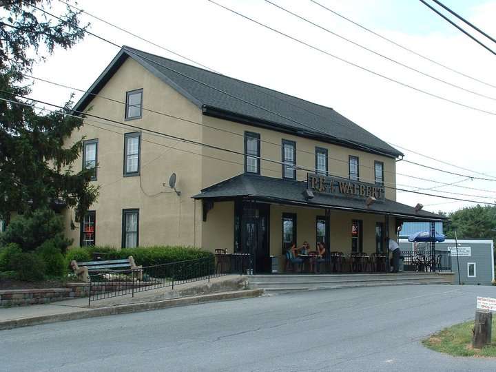 P.J. Whelihans Pub + Restaurant [Walbert] | 1658 Hausman Rd, Allentown, PA 18104, USA | Phone: (610) 395-4077