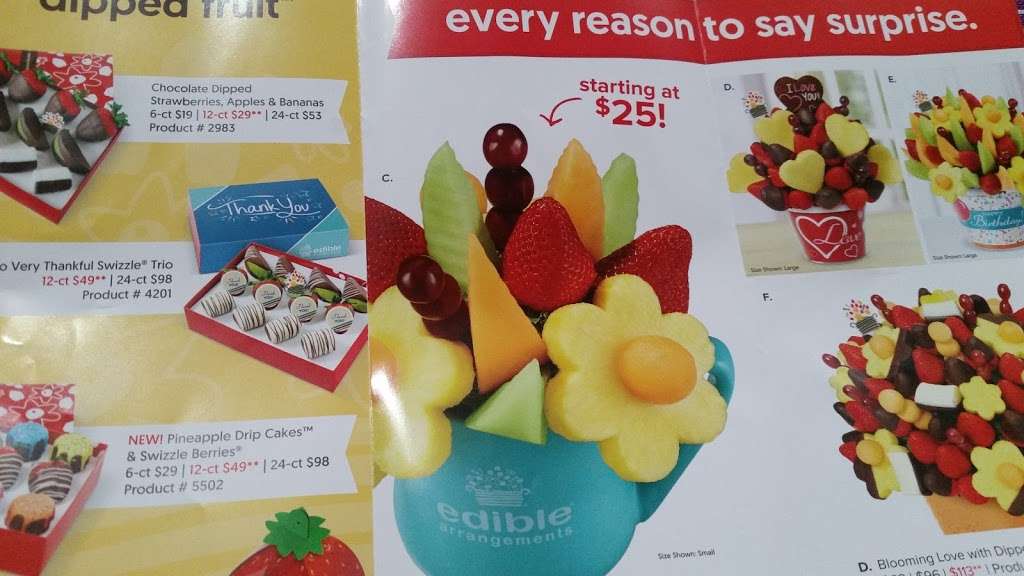 Edible Arrangements | 30-47 Steinway St, Astoria, NY 11103, USA | Phone: (718) 943-6775