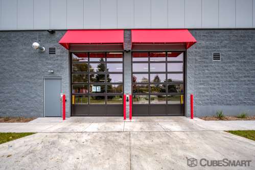 CubeSmart Self Storage | 7635 W Oklahoma Ave, Milwaukee, WI 53219, USA | Phone: (414) 323-8537