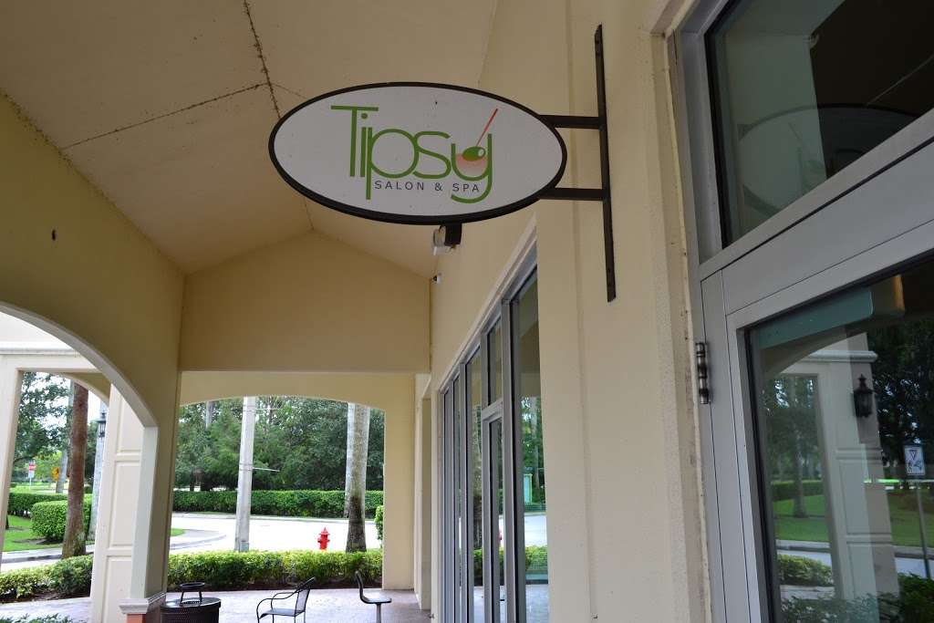 TiPSY Salon & Bar - Wellington | 10120 Forest Hill Blvd Suite #100, Wellington, FL 33414, USA | Phone: (561) 791-5603