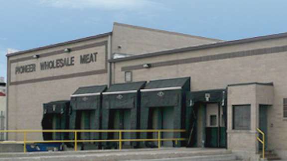 Pioneer Wholesale Meat | 1000 W Carroll Ave, Chicago, IL 60607, USA | Phone: (312) 243-6180