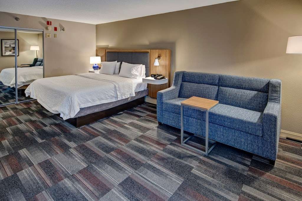 Hampton Inn Dumfries/Quantico | 16959 Old Stage Rd, Dumfries, VA 22025, USA | Phone: (703) 441-9900