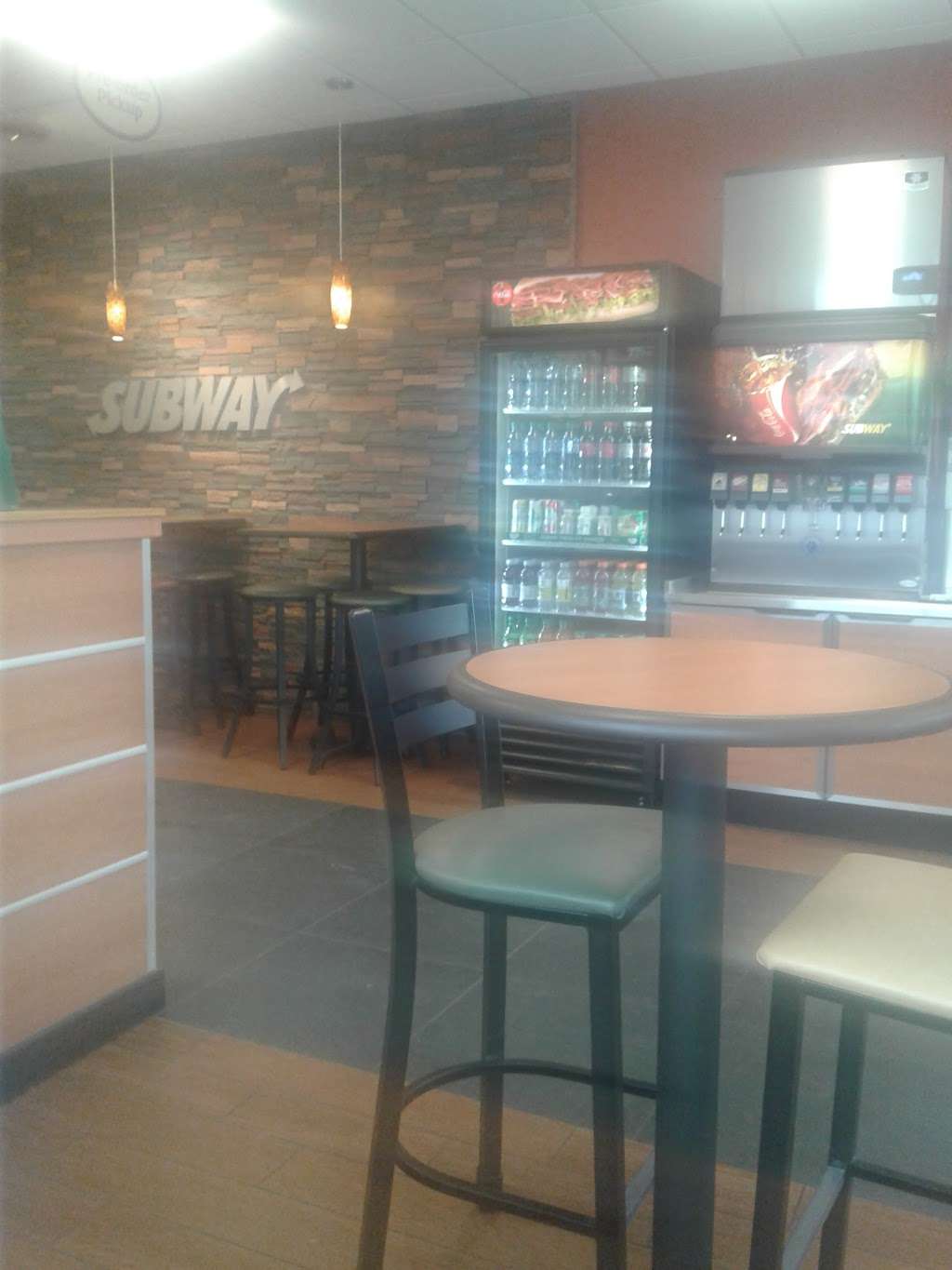 Subway | Kenosha Pointe Shopping Center, 3620 57th Ave #100, Kenosha, WI 53144, USA | Phone: (262) 657-6995