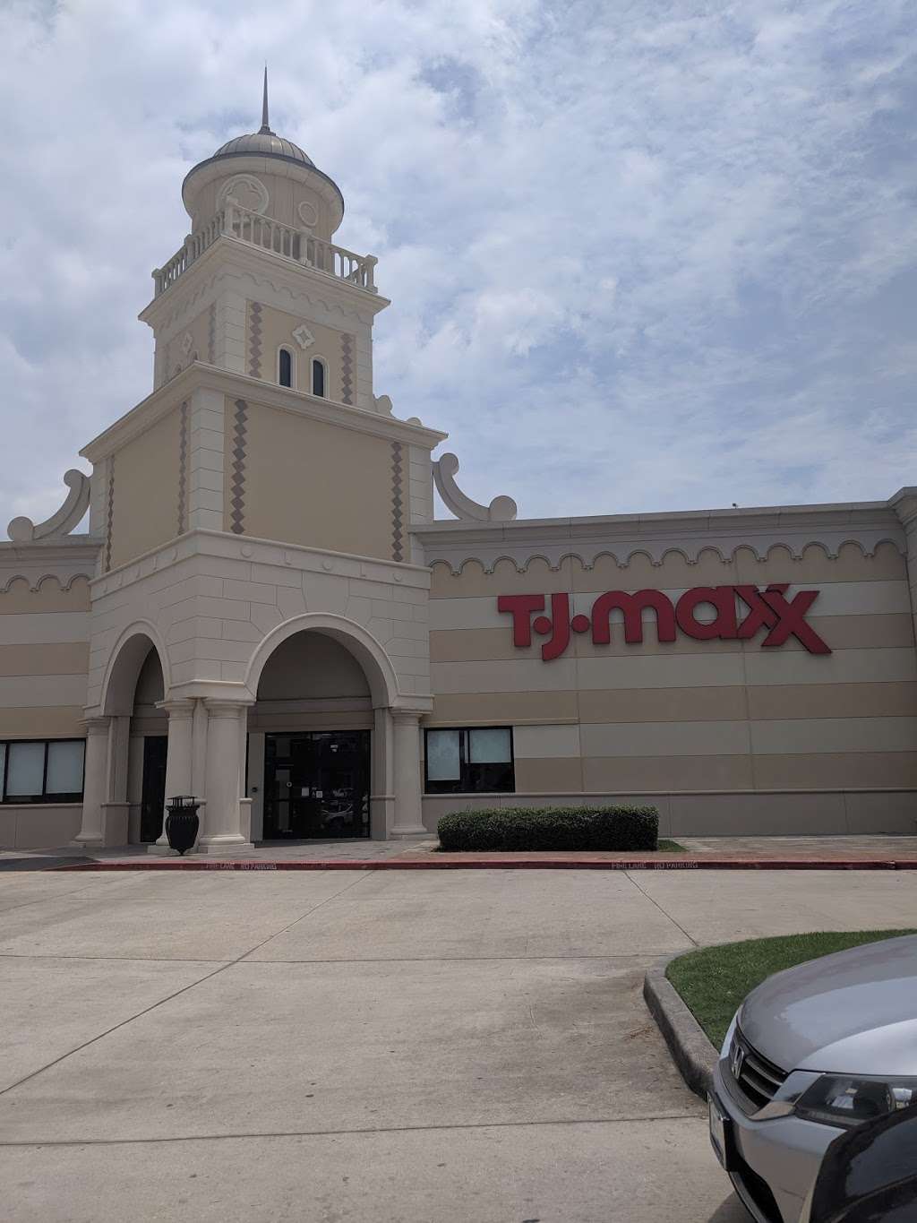 T.J. Maxx | 19075 I-45, Shenandoah, TX 77385, USA | Phone: (936) 273-2121