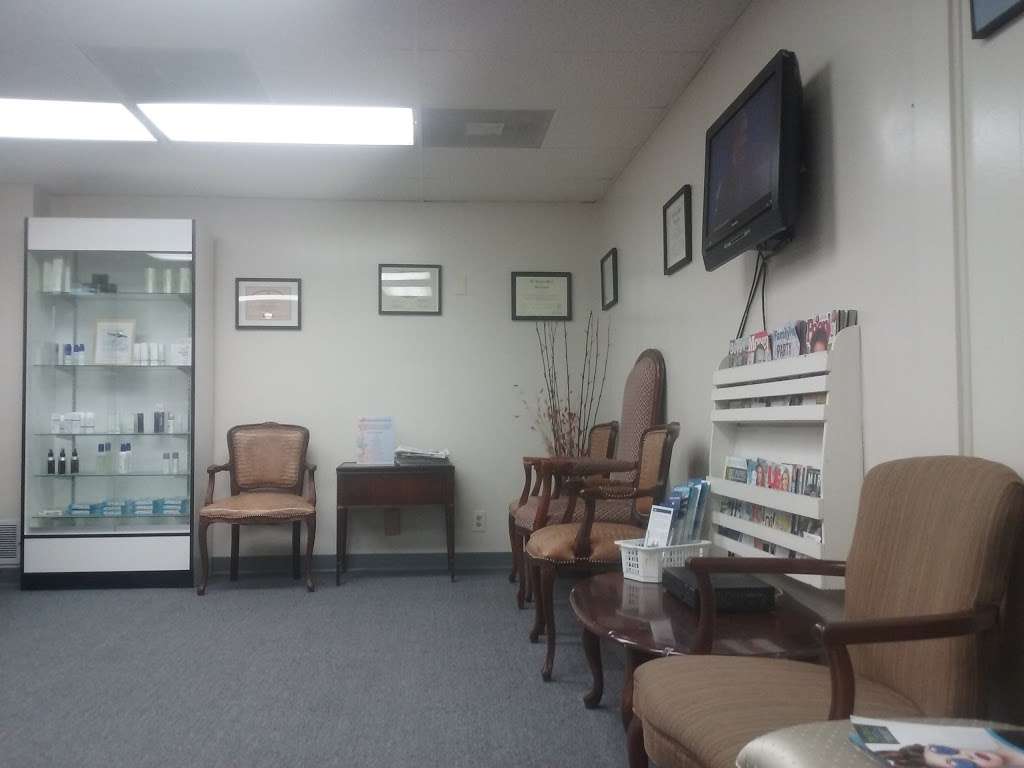 Don Friday King, M.D. | 7937 Painter Ave, Whittier, CA 90602, USA | Phone: (562) 698-9587