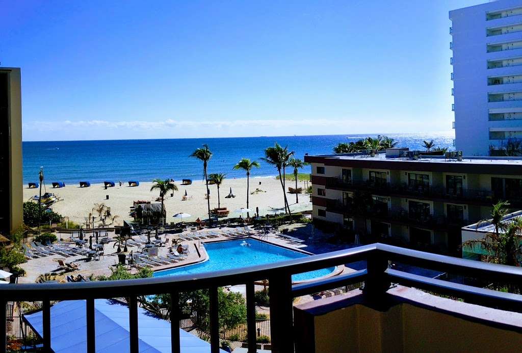 Lighthouse Cove Resort | 1406 N Ocean Blvd, Pompano Beach, FL 33062, USA | Phone: (954) 941-3410