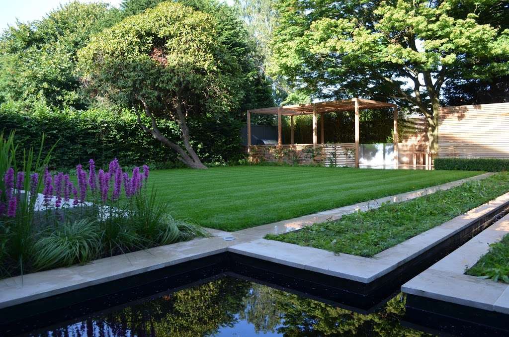 Tom Howard Garden Design & Landscaping | 4 Gatefield Cottage High Road, Chipstead CR5 3QR, UK | Phone: 07799 206951