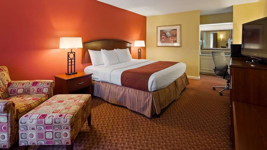 Best Western Hickory | 1520 13th Ave Dr SE, Hickory, NC 28602, USA | Phone: (828) 323-1150