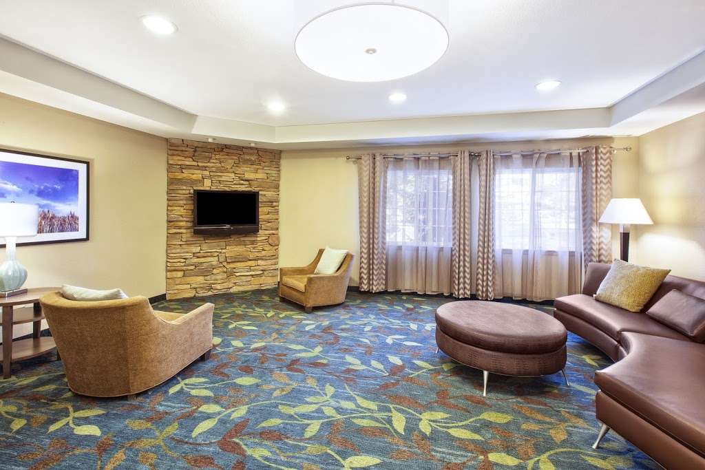 Candlewood Suites Indianapolis Airport | 5250 W Bradbury Ave, Indianapolis, IN 46241, USA | Phone: (317) 241-9595