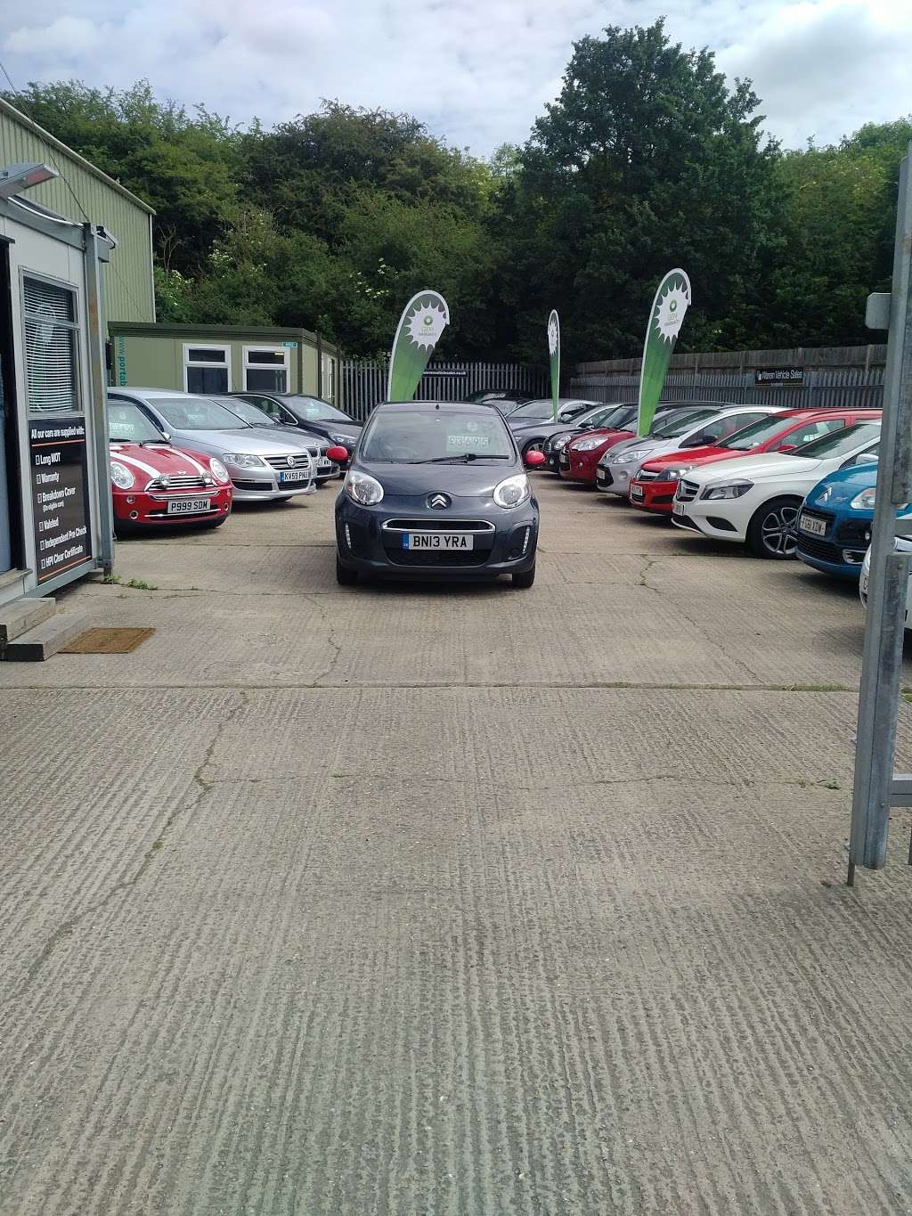 Warren Vehicle Sales | 113-115 Codicote Rd, Welwyn AL6 9TY, UK | Phone: 01438 821425