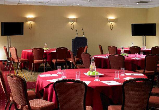 Cheshunt Marriott Hotel | Halfhide Ln, Broxbourne EN10 6NG, UK | Phone: 01992 451245