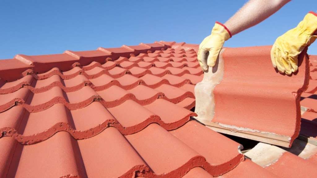 Roofers Of London | Suite Z, 18-36 Wellington Street, London, England, SE18 6PF, 2 ground floor block, 18-36 Wellington St, Woolwich, London SE18 6PF, UK | Phone: 07967 364364